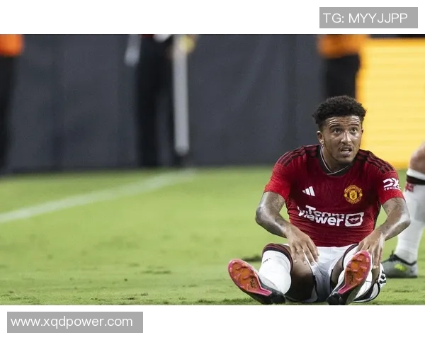 候补上台又被换!跟队:虽然体现不如意,桑乔冬窗不回曼联 候补上台又被换!跟队:虽然体现不如意,桑乔冬窗不回曼联