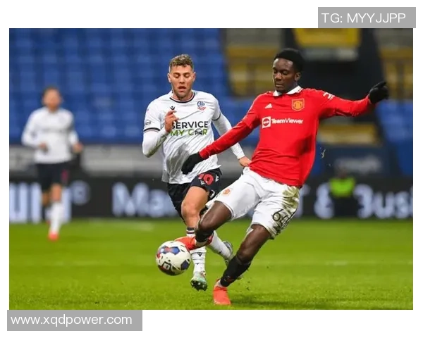 独中两元，曼联名宿尼基-巴特之子协助索尔福德城反转狼队U21